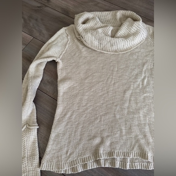 Michael Stars Women’s Cotton Turtleneck Pullover Size Medium - Picture 3 of 10